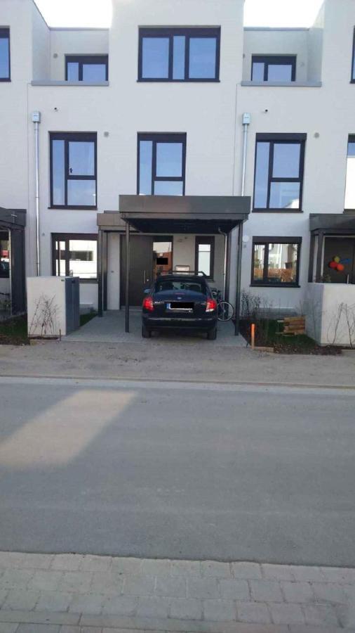 Privatzimmer Mit Balkon-Richtung Messe Hannover Exteriér fotografie